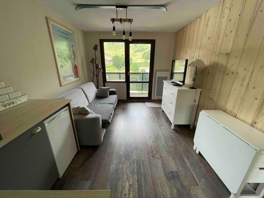 Studio Refait A Neuf Avec Balcon - Famille - Parking Couvert Chamrousse Buitenkant foto