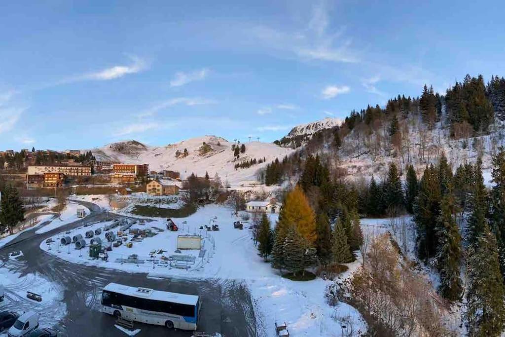 Studio Refait A Neuf Avec Balcon - Famille - Parking Couvert Chamrousse Buitenkant foto
